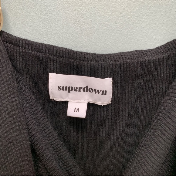 Superdown Mabelle D Ring Ribbed Bodysuit in Black size Medium - Picture 9 of 9